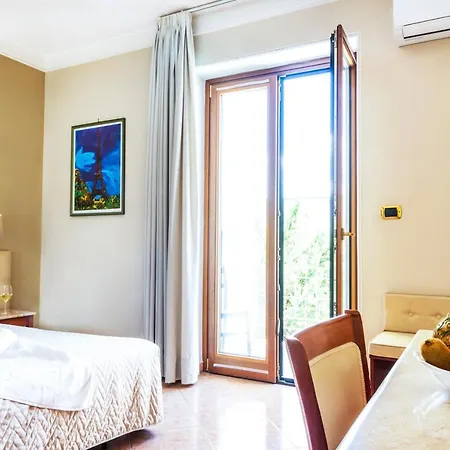 Belsito 4* ノーラ