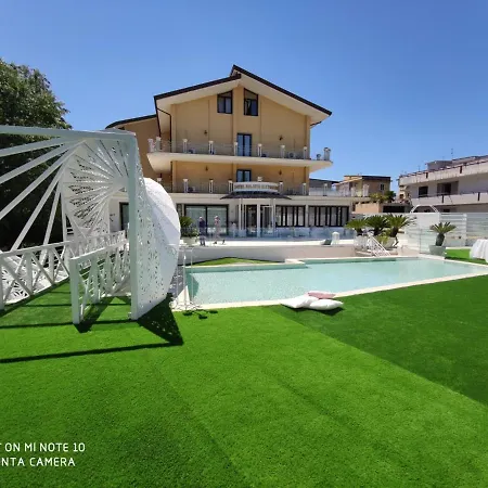 Belsito Hotel 4*